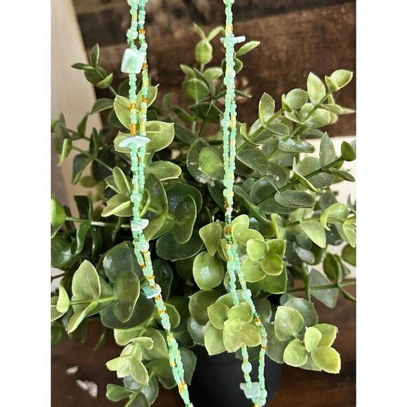 New Green Necklace & Earrings Set - Picture 5 of 7